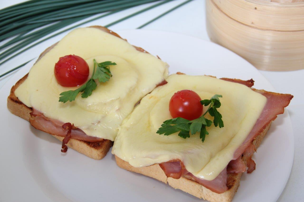 Toast Hawaii